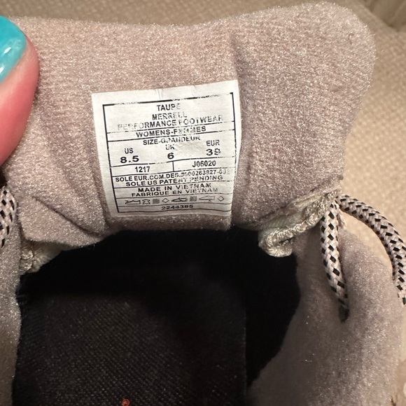 Taupe Merrell Women’s Moab Hiking Shoe, size 8.5 EXCELLENT!!! - Picture 9 of 9